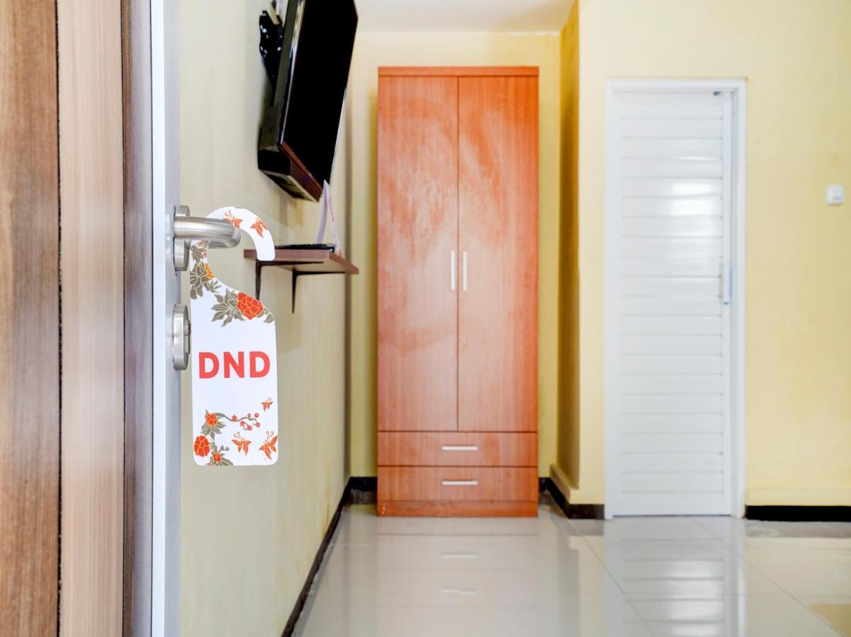 Oyo 90140 Nginep Yuuk Guest House Cirebon Ngoại thất bức ảnh