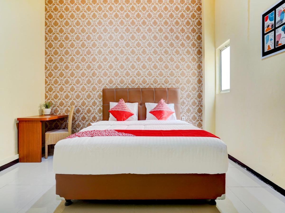 Oyo 90140 Nginep Yuuk Guest House Cirebon Ngoại thất bức ảnh