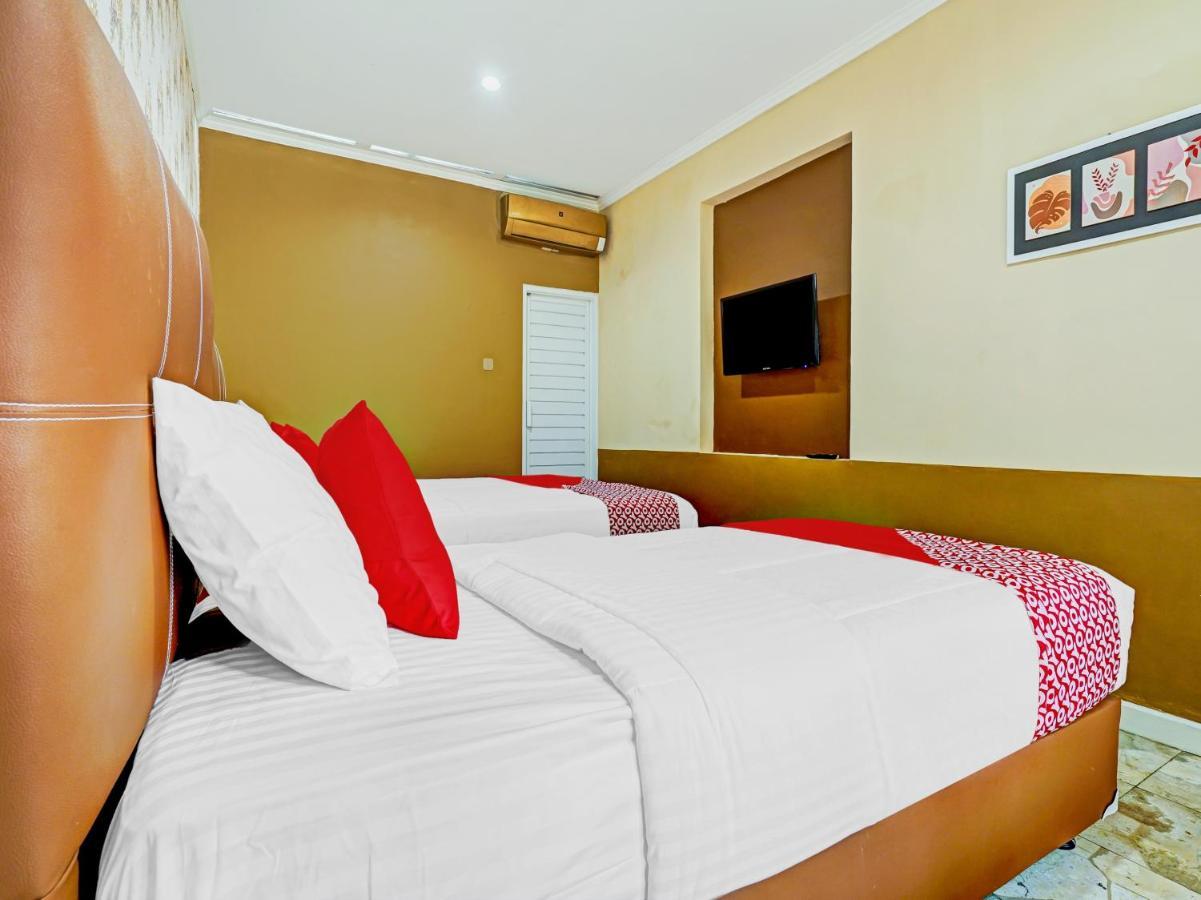 Oyo 90140 Nginep Yuuk Guest House Cirebon Ngoại thất bức ảnh
