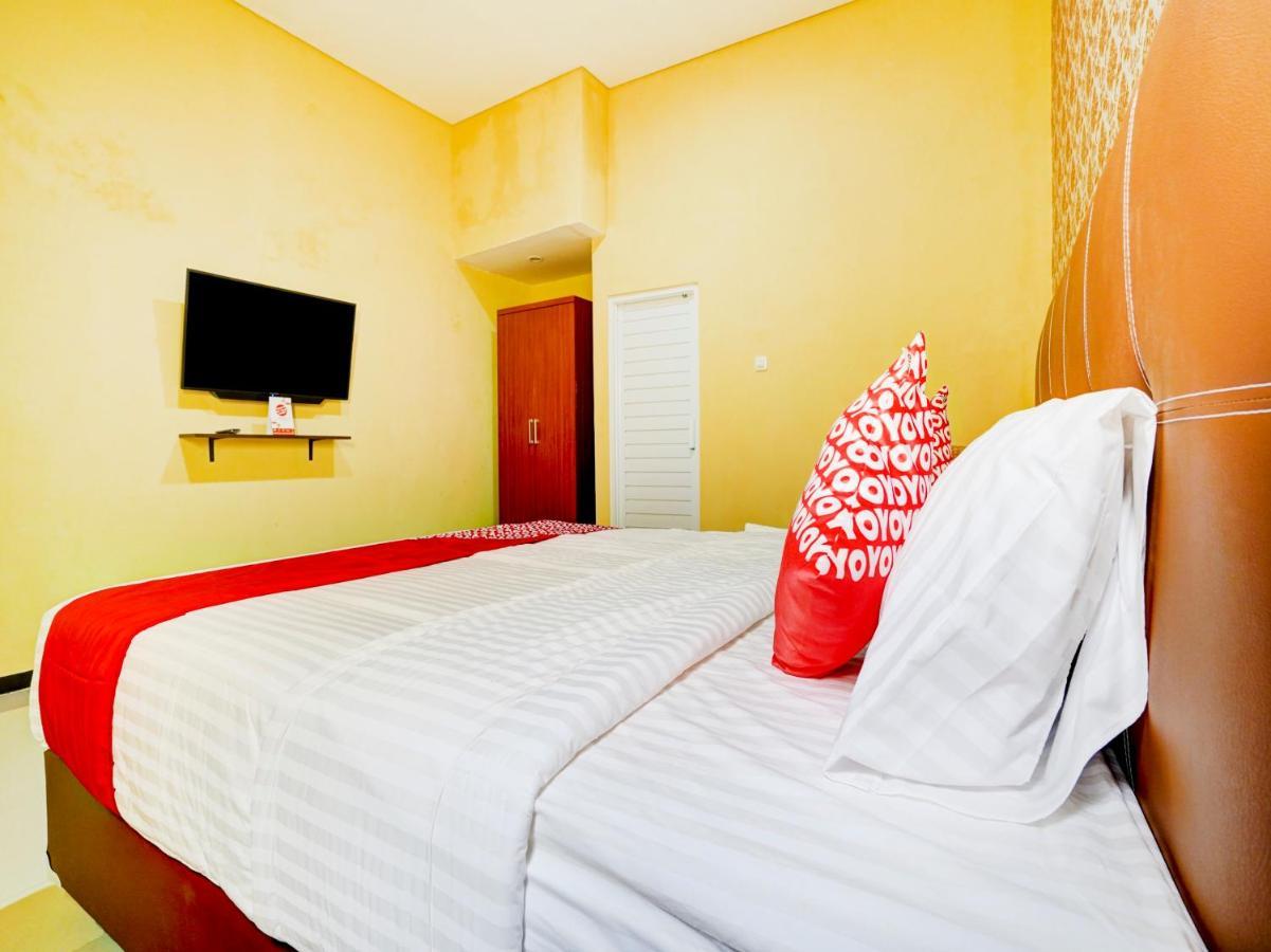 Oyo 90140 Nginep Yuuk Guest House Cirebon Ngoại thất bức ảnh
